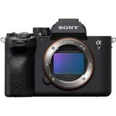 Цифровая фотокамера Sony Alpha 7M4 body black (ILCE7M4B.CEC)